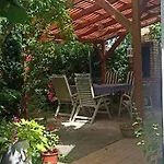 Barackvirag Apartmanhaz Апартаменты *