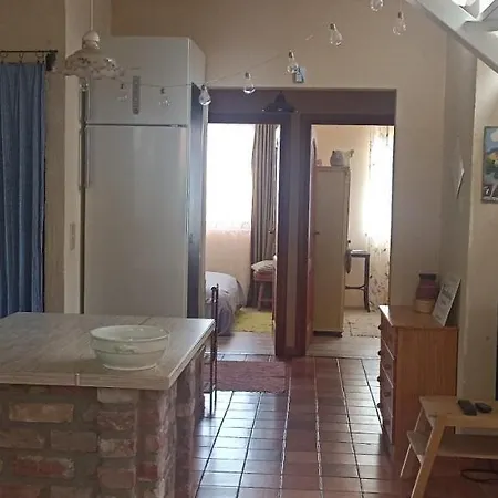 Barackvirag Apartmanhaz Вонярцвашхедь
