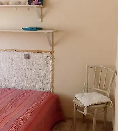 Barackvirag Apartmanhaz