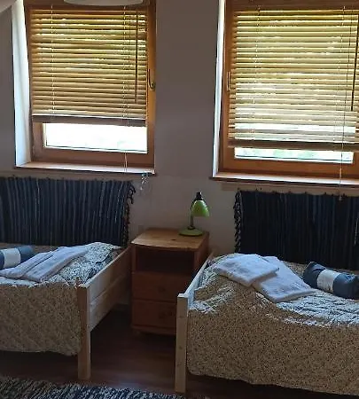 Apartment Barackvirag Apartmanhaz