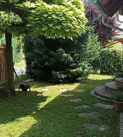Apartament Barackvirag Apartmanhaz Vonyarcvashegy