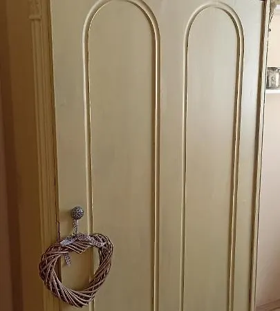 Apartment Barackvirag Apartmanhaz Vonyarcvashegy
