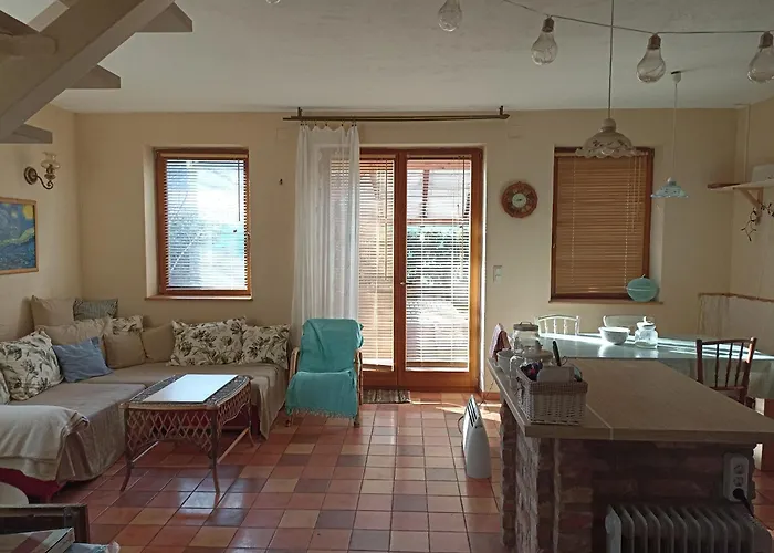 Barackvirag Apartmanhaz Apartment Vonyarcvashegy